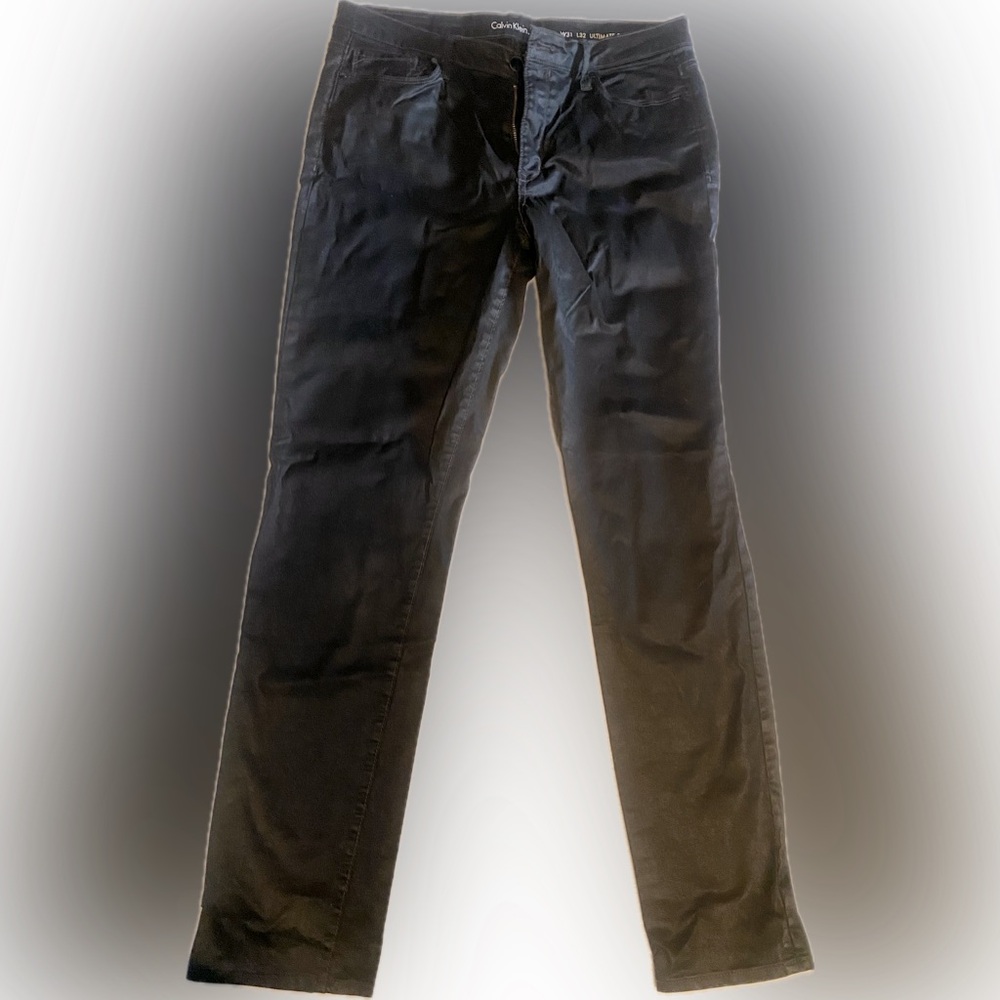 Calvin Klein Men’s Oiled Ultimate Skinny Jeans